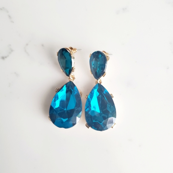 Jewelry - Statement Teardrop Earrings